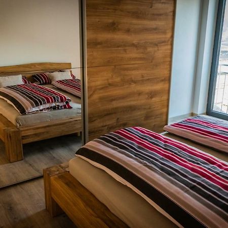 Landhaus Ferienwohnungen Mit Pool Und Wellness Neukirchen-Balbini 외부 사진